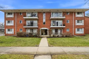 10111 Old Orchard Ct, Skokie, IL 60076 - Photo 16