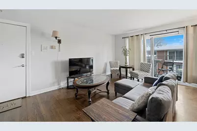 10111 Old Orchard Court #304, Skokie, IL 60076 - Photo 4