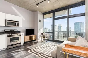 235 W Van Buren St, Chicago, IL 60607 - Photo 2