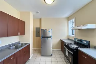 4035 W Gladys Ave, Chicago, IL 60624 - Photo 2
