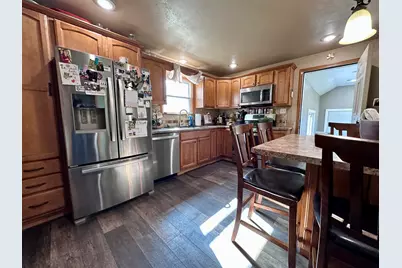 1825 18th Avenue, Sterling, IL 61081 - Photo 8