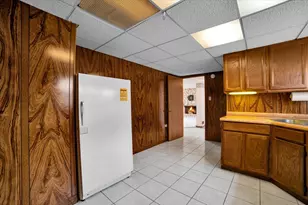 7631 Chestnut Dr, Orland Park, IL 60462 - Photo 14