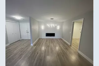 121 S Spruce Avenue #103, Wood Dale, IL 60191 - Photo 8