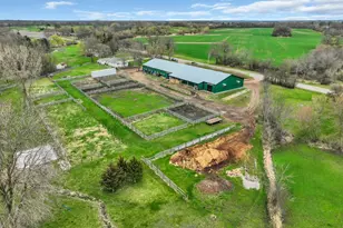 12216 Pleasant Valley Rd, Woodstock, IL 60098 - Photo 16