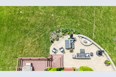 301 Belle Foret Drive, Lake Bluff, IL 60044 - Photo 32