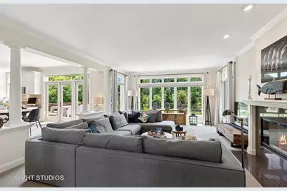 301 Belle Foret Drive, Lake Bluff, IL 60044 - Photo 8