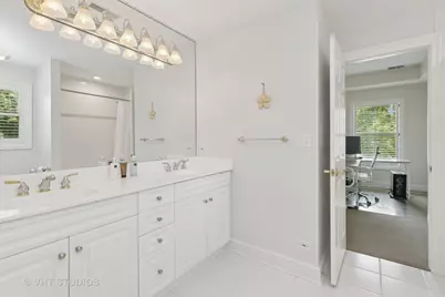 301 Belle Foret Drive, Lake Bluff, IL 60044 - Photo 20