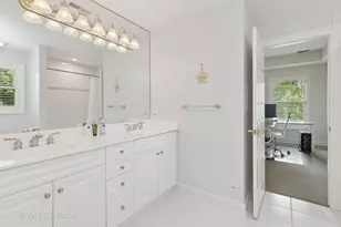 301 Belle Foret Dr, Lake Bluff, IL 60044 - Photo 20