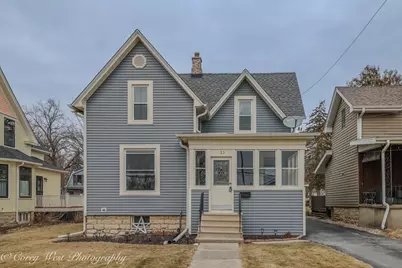 533 W State Street, Sycamore, IL 60178 - Photo 2