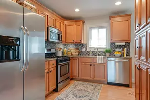 222 Prospect Ave, Mundelein, IL 60060 - Photo 4