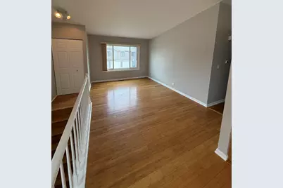 1010 Hayes Court #1010, Vernon Hills, IL 60061 - Photo 4