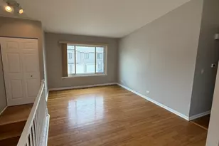 1010 Hayes Ct, Vernon Hills, IL 60061 - Photo 4