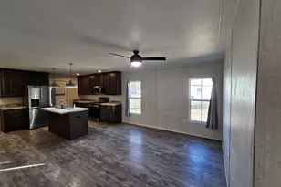 303 N Marion St, Centralia, IL 62801 - Photo 8