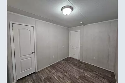303 N Marion Street, Centralia, IL 62801 - Photo 20
