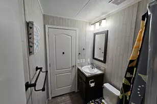 303 N Marion St, Centralia, IL 62801 - Photo 18