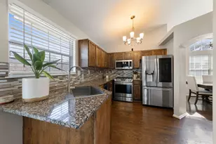 604 Berkshire Ct, Oswego, IL 60543 - Photo 10