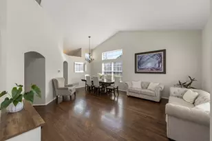 604 Berkshire Ct, Oswego, IL 60543 - Photo 4