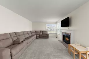 604 Berkshire Ct, Oswego, IL 60543 - Photo 12