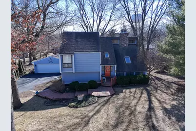 836 Oak Manor Drive, Marengo, IL 60152 - Photo 1