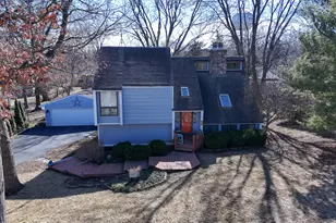 836 Oak Manor Dr, Marengo, IL 60152 - Photo 1