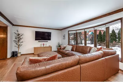 6729 W Menominee Parkway, Palos Heights, IL 60463 - Photo 4