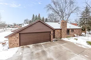 6729 W Menominee Pkwy, Palos Heights, IL 60463 - Photo 26