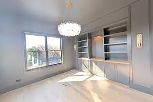 722 S Berkley Ave, Elmhurst, IL 60126 - Photo 10