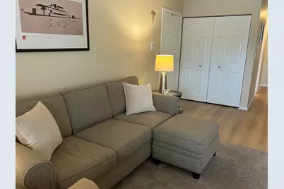 1252 Beechwood Court #1C, Schaumburg, IL 60193 - Photo 2