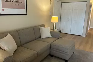 1252 Beechwood Ct, Schaumburg, IL 60193 - Photo 2