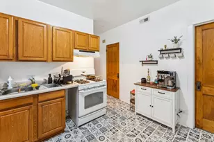 5222 W Berteau Ave, Chicago, IL 60641 - Photo 10