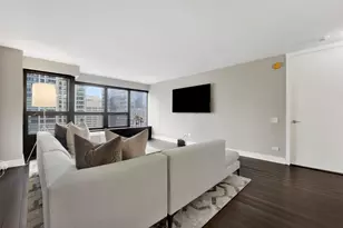 30 E Huron St, Chicago, IL 60611 - Photo 10