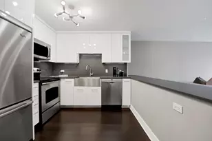 30 E Huron St, Chicago, IL 60611 - Photo 4