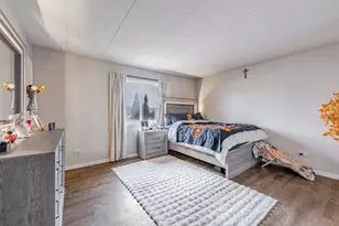 9527 S 54th Ave, Oak Lawn, IL 60453 - Photo 18