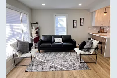 1061 S Pleasure Court, Aurora, IL 60506 - Photo 2