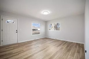 20 Durango Rd, Montgomery, IL 60538 - Photo 2