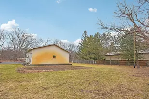 25616 W Lake Shore Dr, Ingleside, IL 60041 - Photo 32