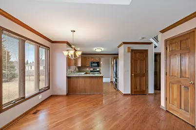 1185 Dovercliff Way, Crystal Lake, IL 60014 - Photo 12