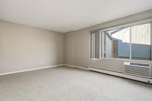 920 E Old Willow Rd, Prospect Heights, IL 60070 - Photo 14