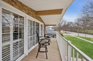 843 S Brainard Ave, La Grange, IL 60525 - Photo 6