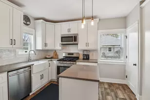 933 Elm St, Saint Charles, IL 60174 - Photo 16