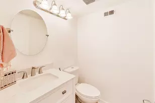 83C Thornhill Ln, Lake Barrington, IL 60010 - Photo 20