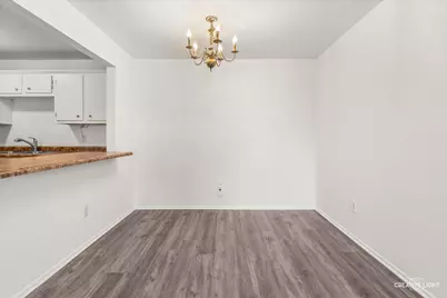 594 Somerset Lane #7, Crystal Lake, IL 60012 - Photo 6