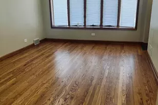 6321 S Narragansett Ave, Chicago, IL 60638 - Photo 2