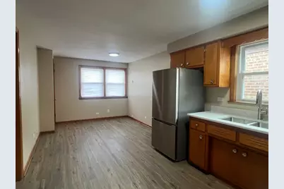 6321 S Narragansett Avenue, Chicago, IL 60638 - Photo 4