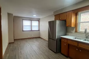 6321 S Narragansett Ave, Chicago, IL 60638 - Photo 4