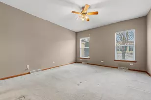 102 Hitching Post Ln, Grayslake, IL 60030 - Photo 54