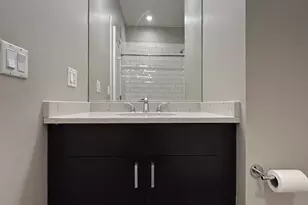 753 W Buckingham Pl, Chicago, IL 60657 - Photo 10