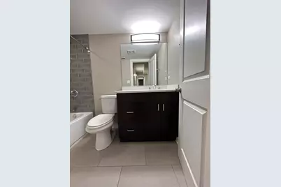 753 W Buckingham Place #1, Chicago, IL 60657 - Photo 18