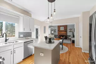 1012 Edwards Dr, Batavia, IL 60510 - Photo 8