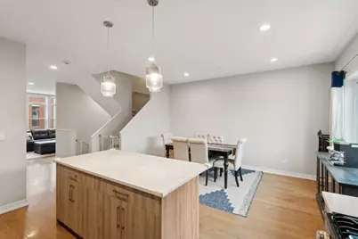 2237 W Coulter Street #4, Chicago, IL 60608 - Photo 4